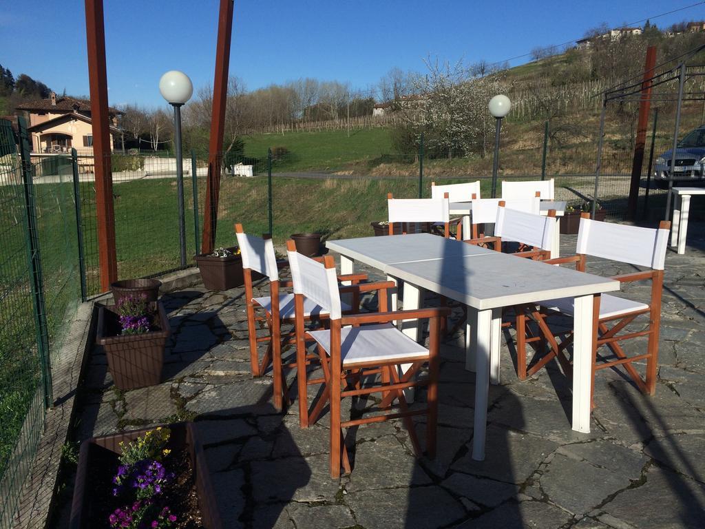 La Terrazza Del Barbaresco Neviglie Exterior foto