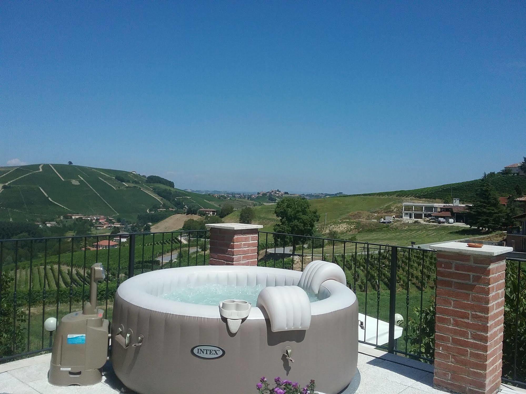 La Terrazza Del Barbaresco Neviglie Exterior foto